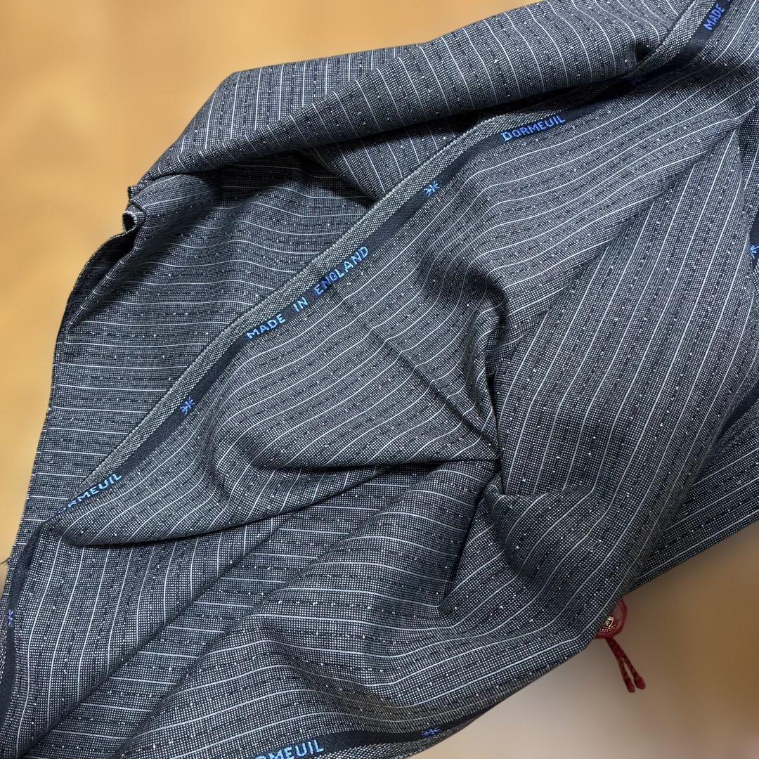 ウールストライプ生地 グレー目立った傷や汚れなし