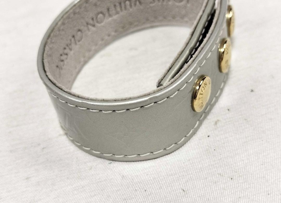 美品Louis Vuitton Classic バングル 2001シルバー 美品Louis Vuitton Classic バングル 2001シルバー - メルカリ