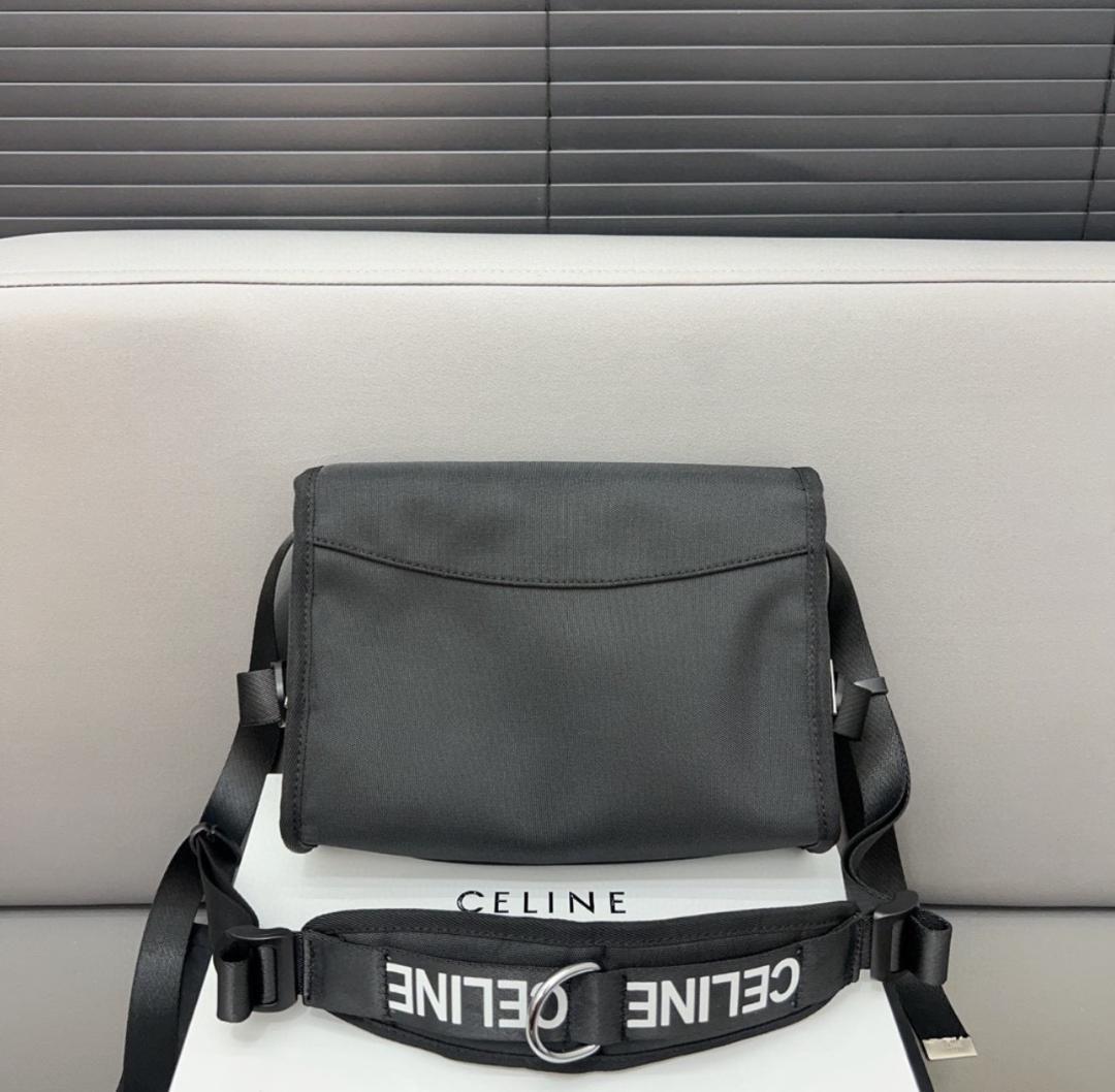 CELINE セリーヌ　ショルダーバック　メッセンジャーバック **