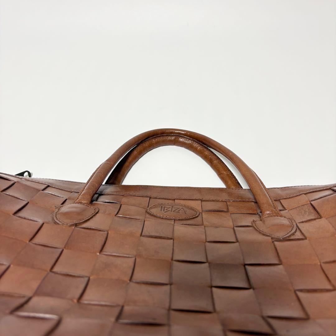 全国送料無料！ イビサ 大きめ ボストンバッグ ハンドバッグ 編み込み イントレチャート レザーIBIZA 全国に配送可能。