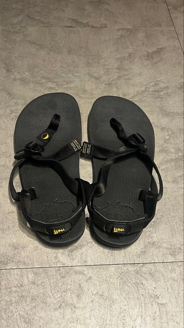 ルナサンダル 23.5LUNA