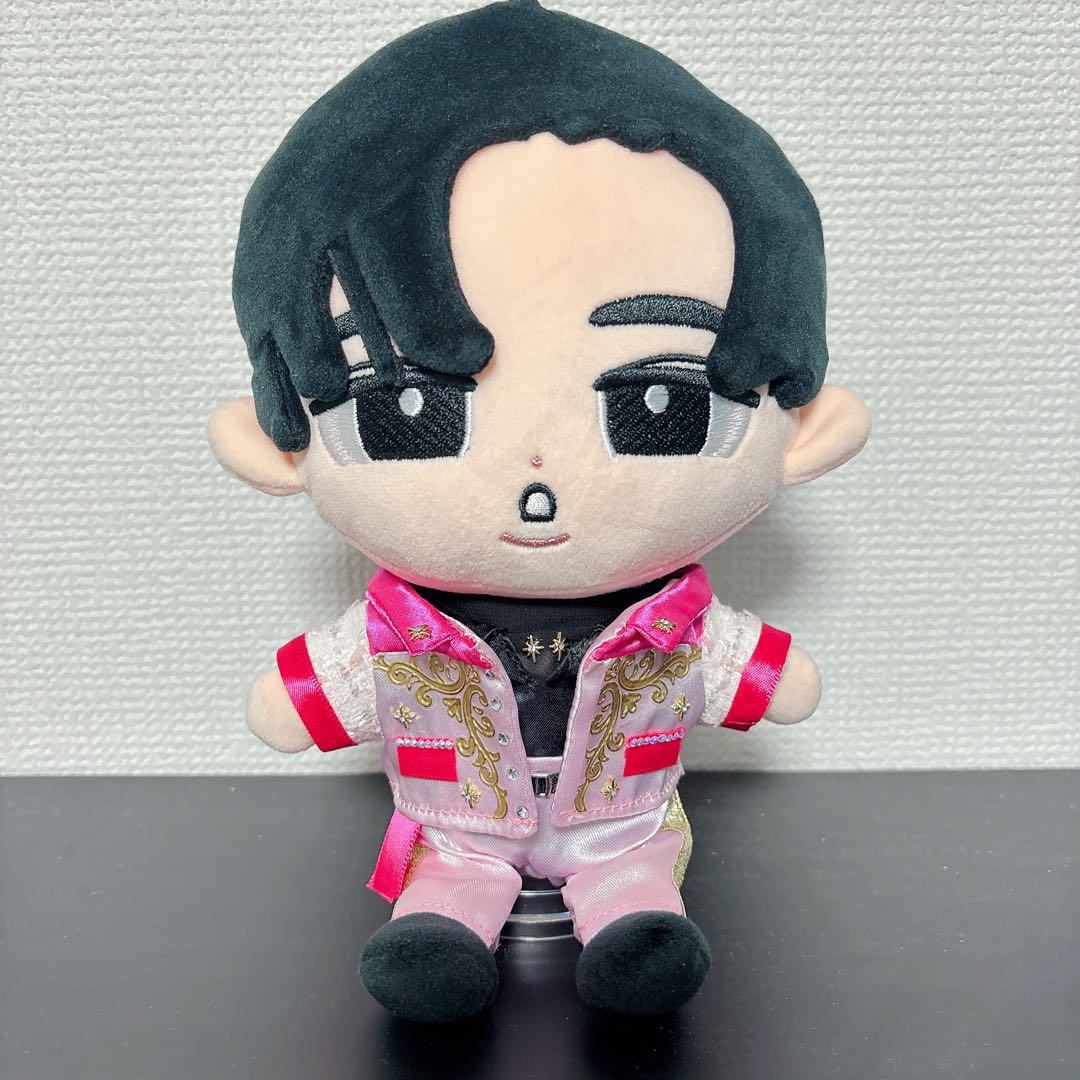 はるんるん　目黒蓮　ピンク衣装　BIGすのチル用 目黒蓮 ピンク衣装 BIGすのチル用 - メルカリ