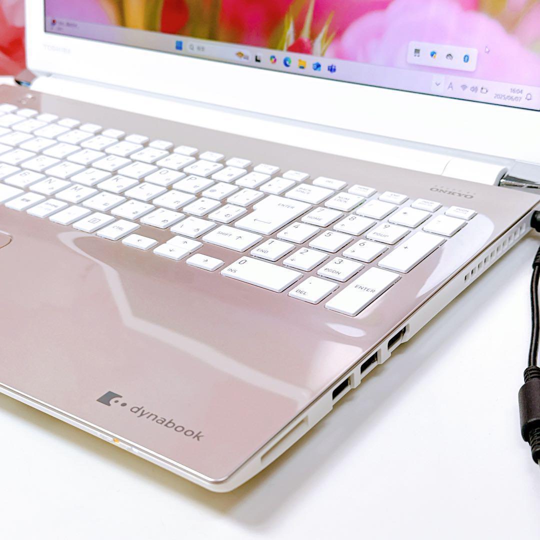 新品SSDで爆速✨ windows11 ノートパソコン✨オフィス カメラ お洒落 美品✨新品SSDで爆速✨ windows11 ノートパソコン✨オフィス