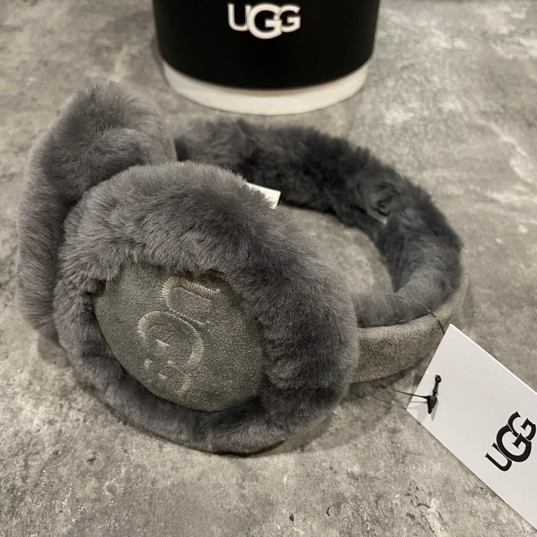 【UGG/アグ】正規品 SHEEPSKIN EMBROIDERY EARMUFF