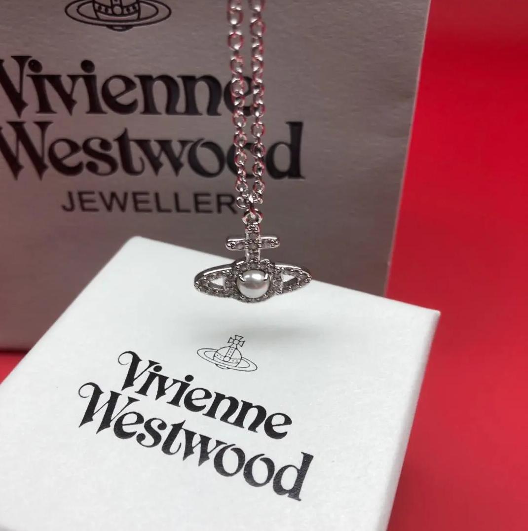 ✨極美品 Vivienne Westwoodネックレス
