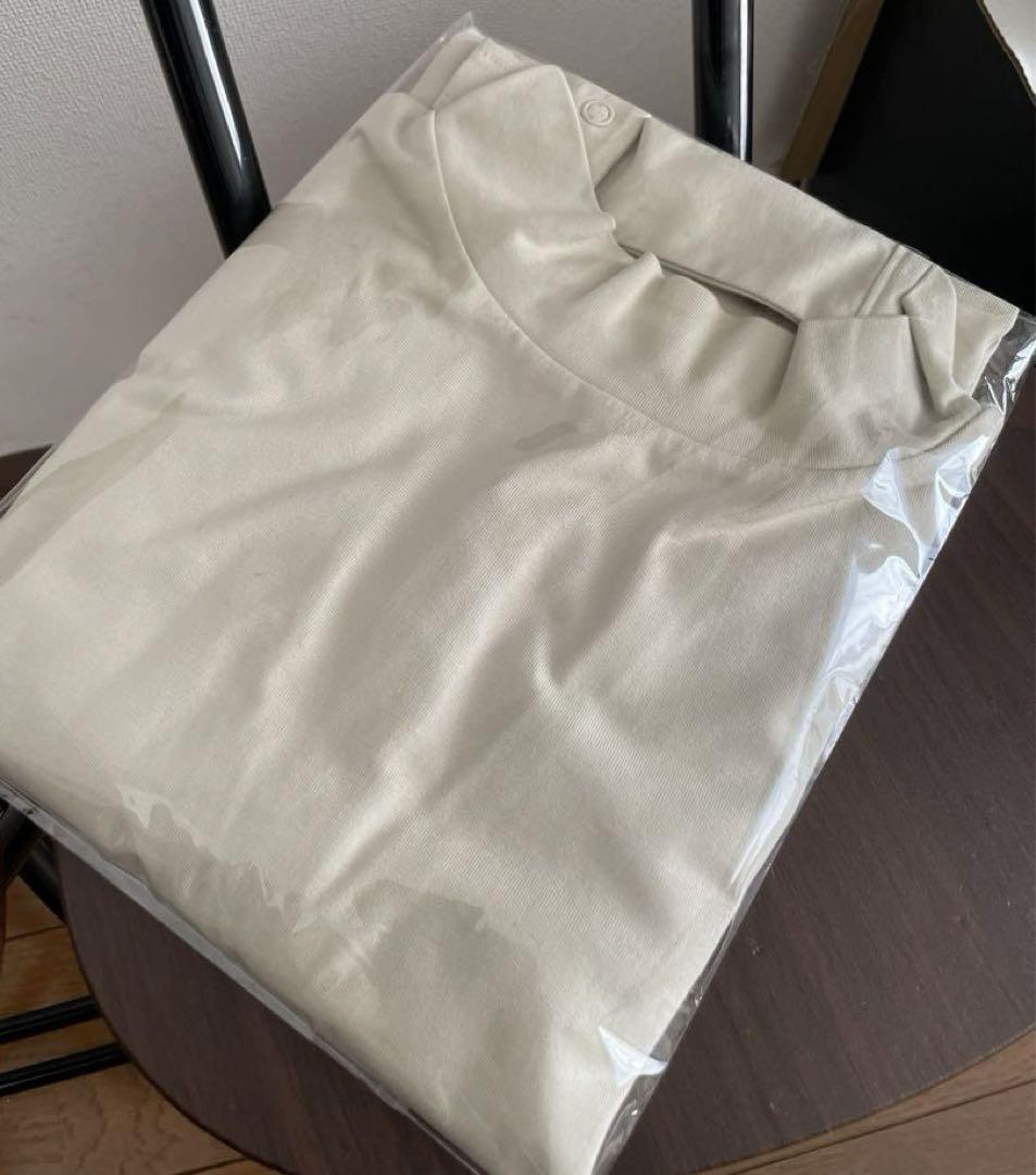 新品　MACHATT  バックオープンハイネックTシャツ