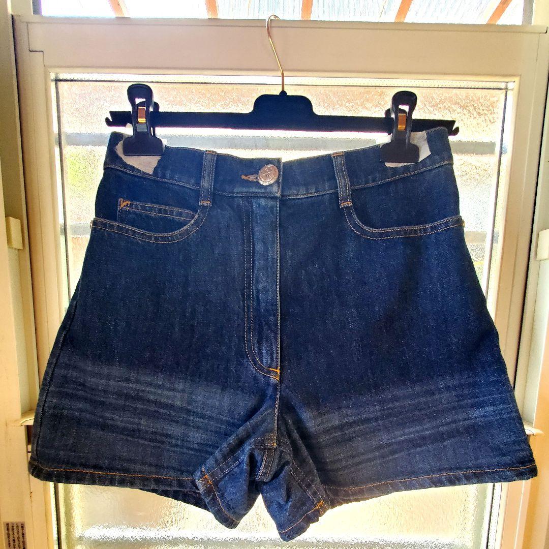 専用★シャネル　正規品　ショートパンツ　デニムパンツ　34 濃紺　ハーフパンツ 専用☆シャネル 正規品 ショートパンツ デニムパンツ 34 濃紺