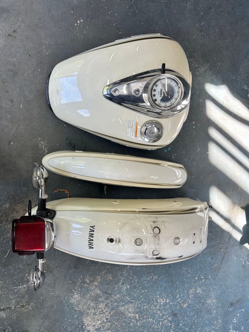 ドラックスター 250 外装 タンク フェンダー