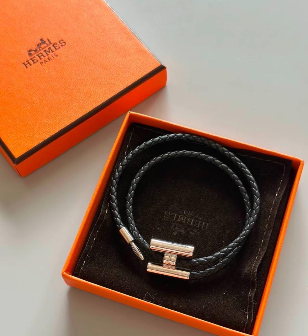 HERMES エルメス　ブレスレット　トゥルニトレッセ　ブラック　箱袋付き HERMES エルメスブレスレットトゥルニトレッセブラック箱袋付き