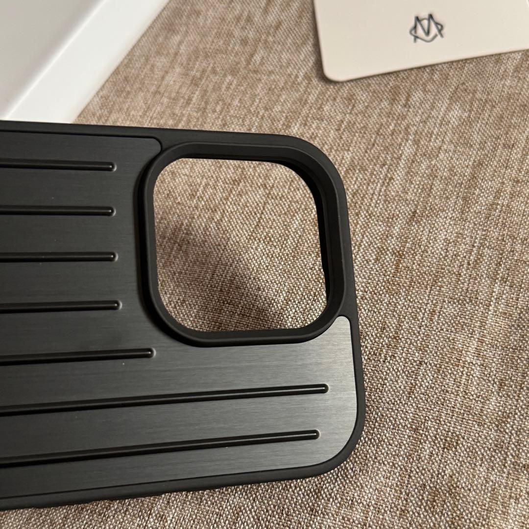 RIMOWA リモア iPhone15 Pro ケース 黒 RIMOWA リモア iPhone15 Pro ケース 黒