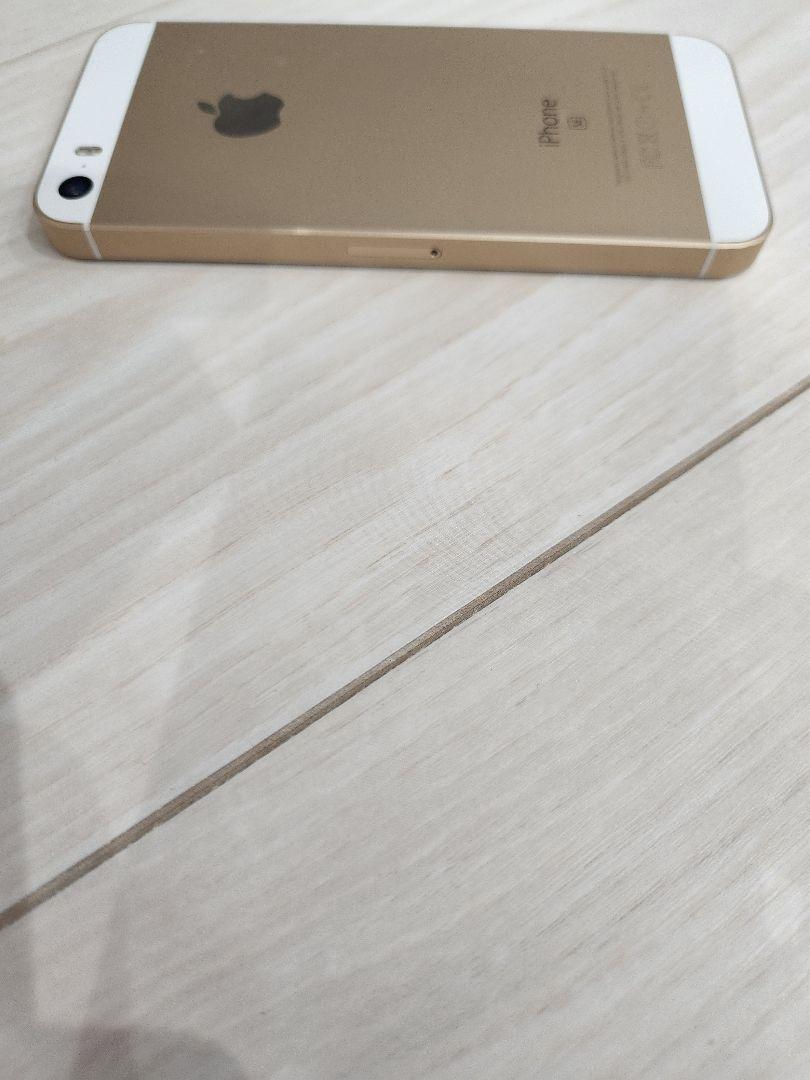 Apple iPhone SE ゴールド 128GB