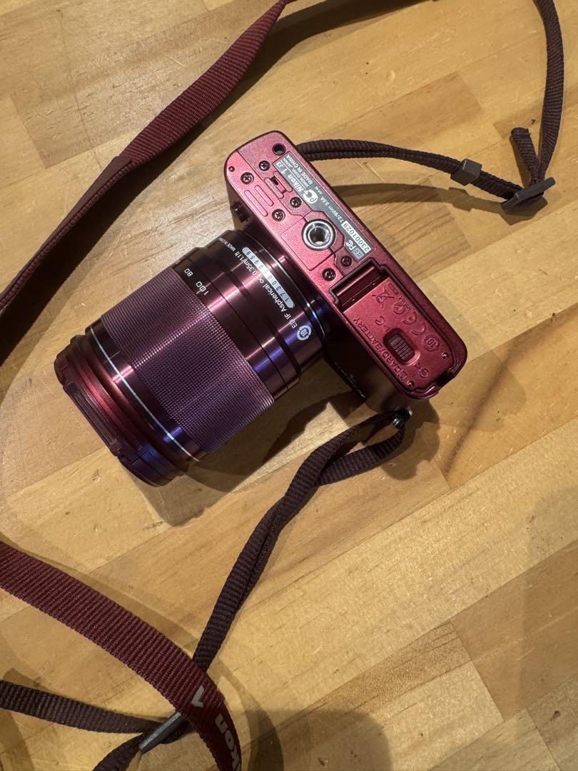 ミラーレス Nikon 1 J3 小型10倍ズームキット レッド