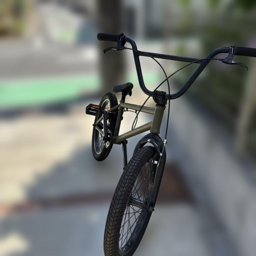 ダーカスワン20インチ BMX 中古