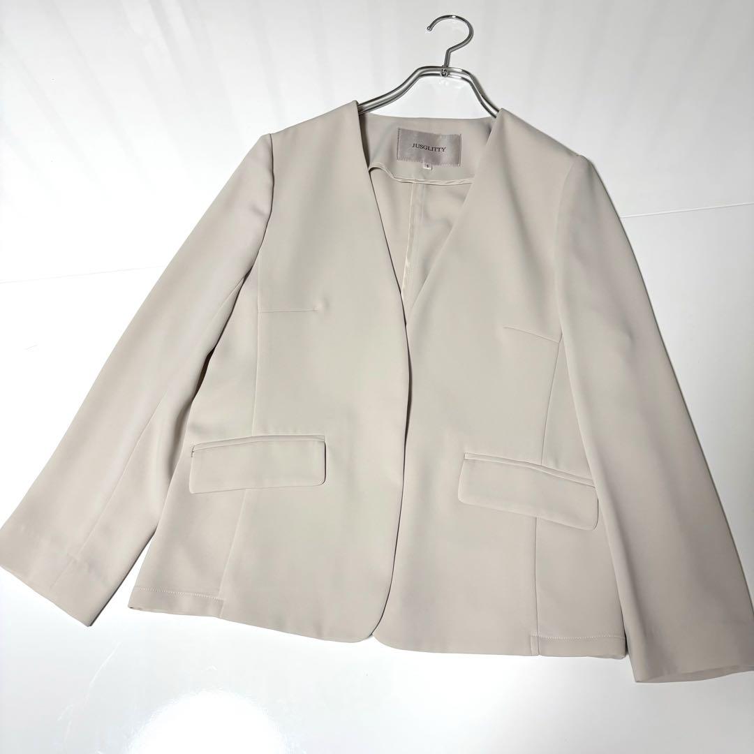 ジャスグリッティー☆ノーカラージャケット　Vカラー　ウォッシャブル　綺麗め　上品 ジャスグリッティー☆ノーカラージャケット Vカラー