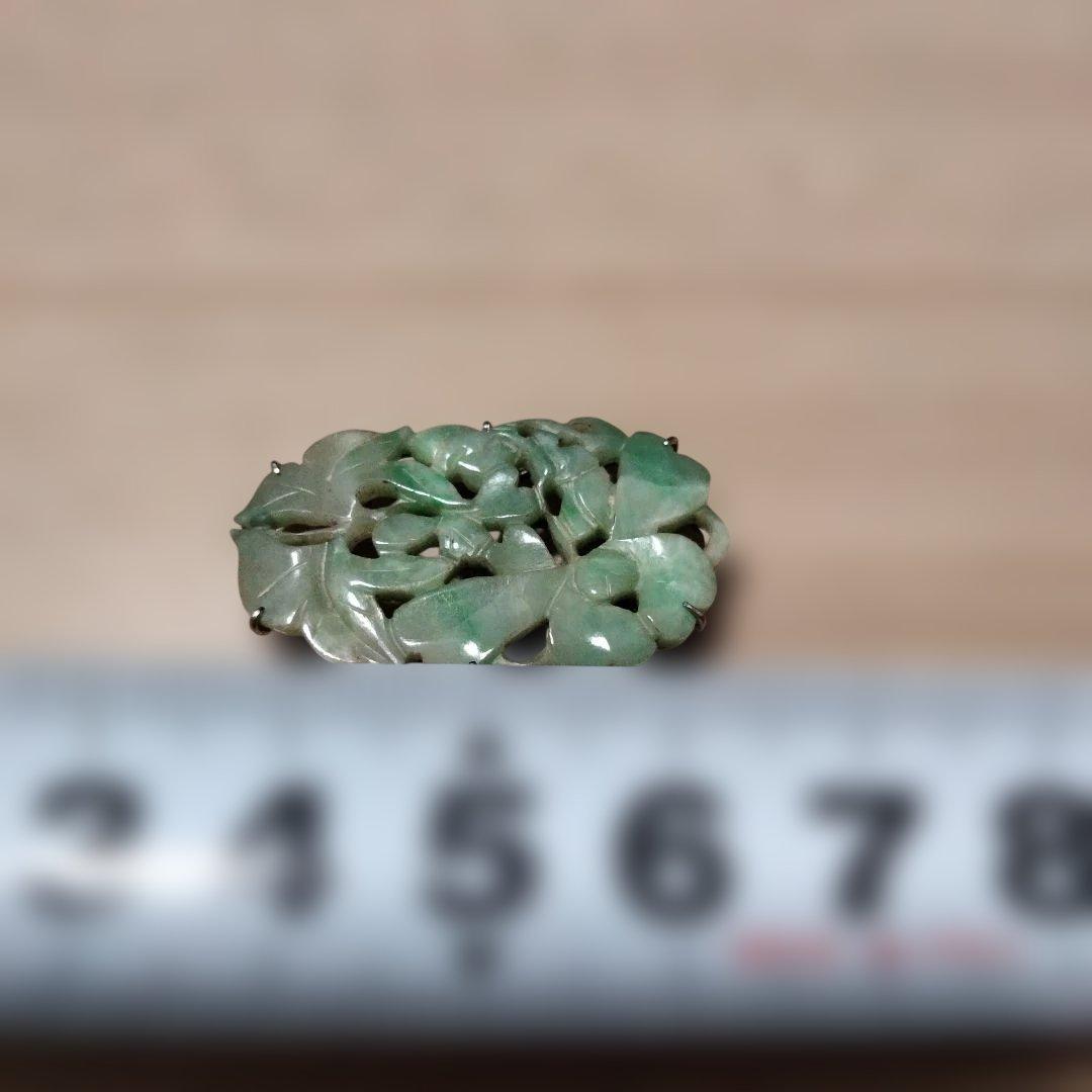 激安で季節を先取り。 和装小物 帯留め 翡翠 3.7g目立った傷や汚れなし 来店をご期待!