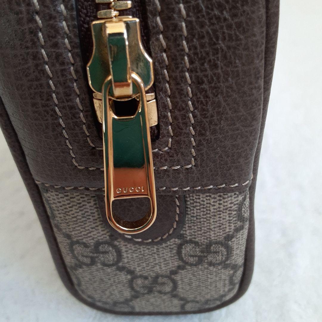 GUCCI　ボディーバッグ