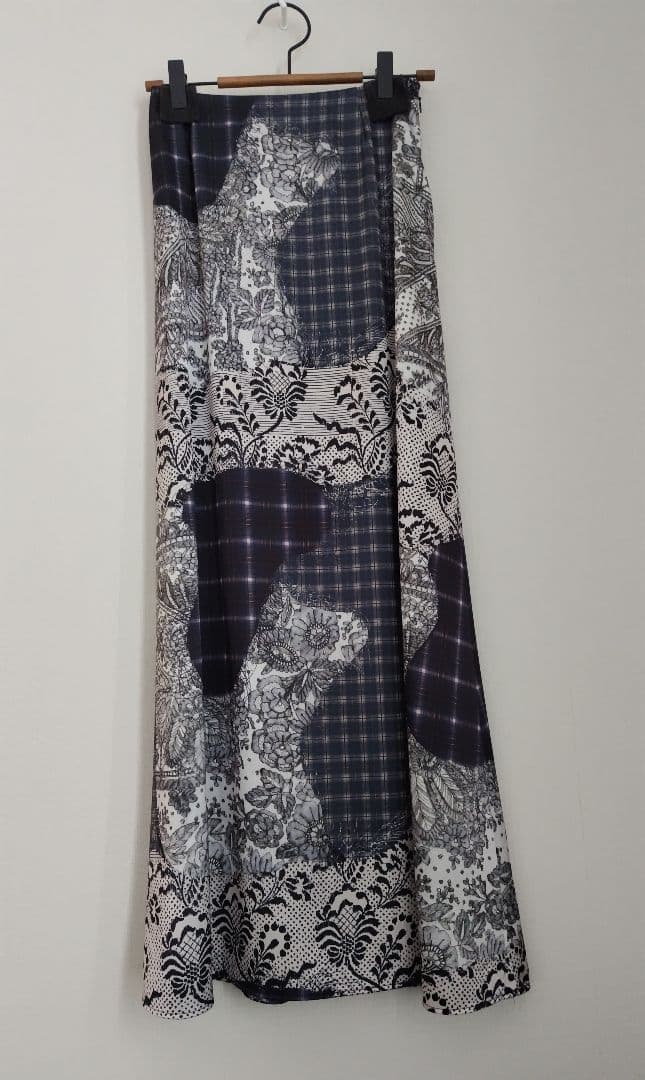 【未使用】AMERI TROMPE L’OEIL SEMI FLARESKIRT 【未使用】AMERI TROMPE L’OEIL SEMI FLARESKIRT