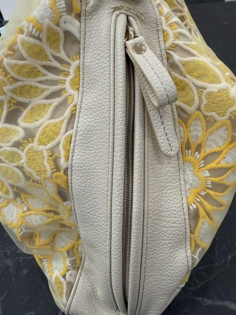 BASARAバサラ花柄刺繍ショルダーバッグ - メルカリ