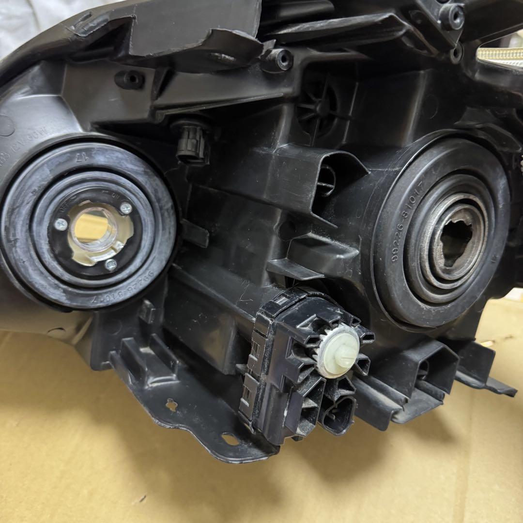 プリウス ZVW30 純正 形状 ハロゲン ヘッドライト ユニット 左右 US風