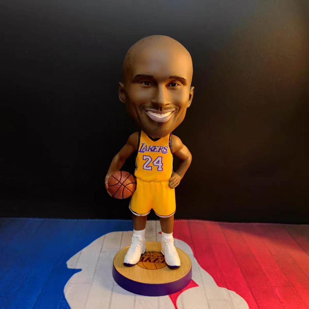 Kobe Bryant フィギュア 24番 レイカーズ