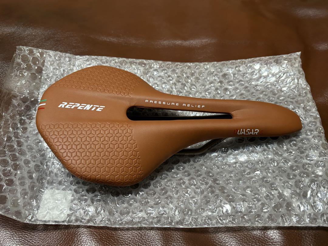 REPENTE レペンテ クエーサー サドル 未使用