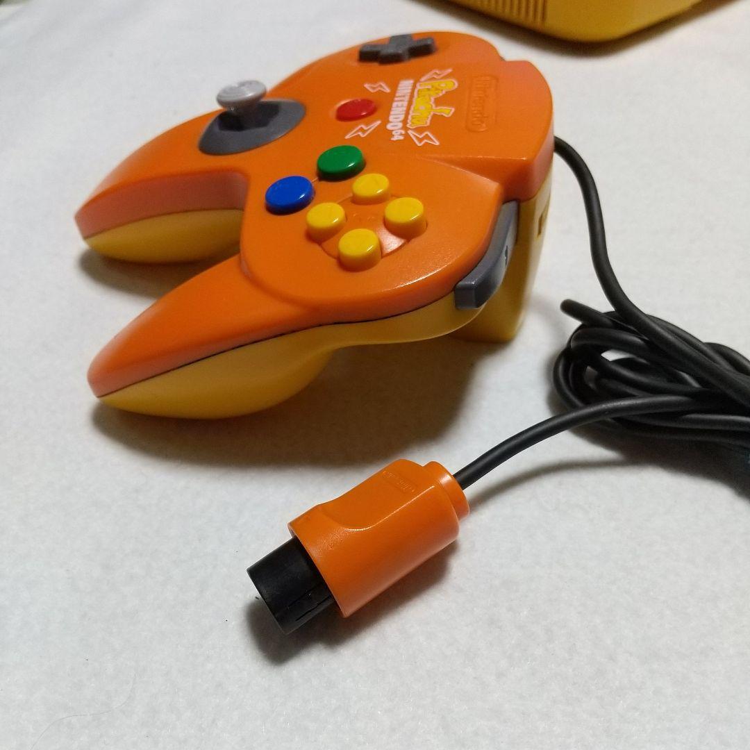 Nintendo 64 ピカチュウ　トイザらス限定 オレンジ コントローラー2個