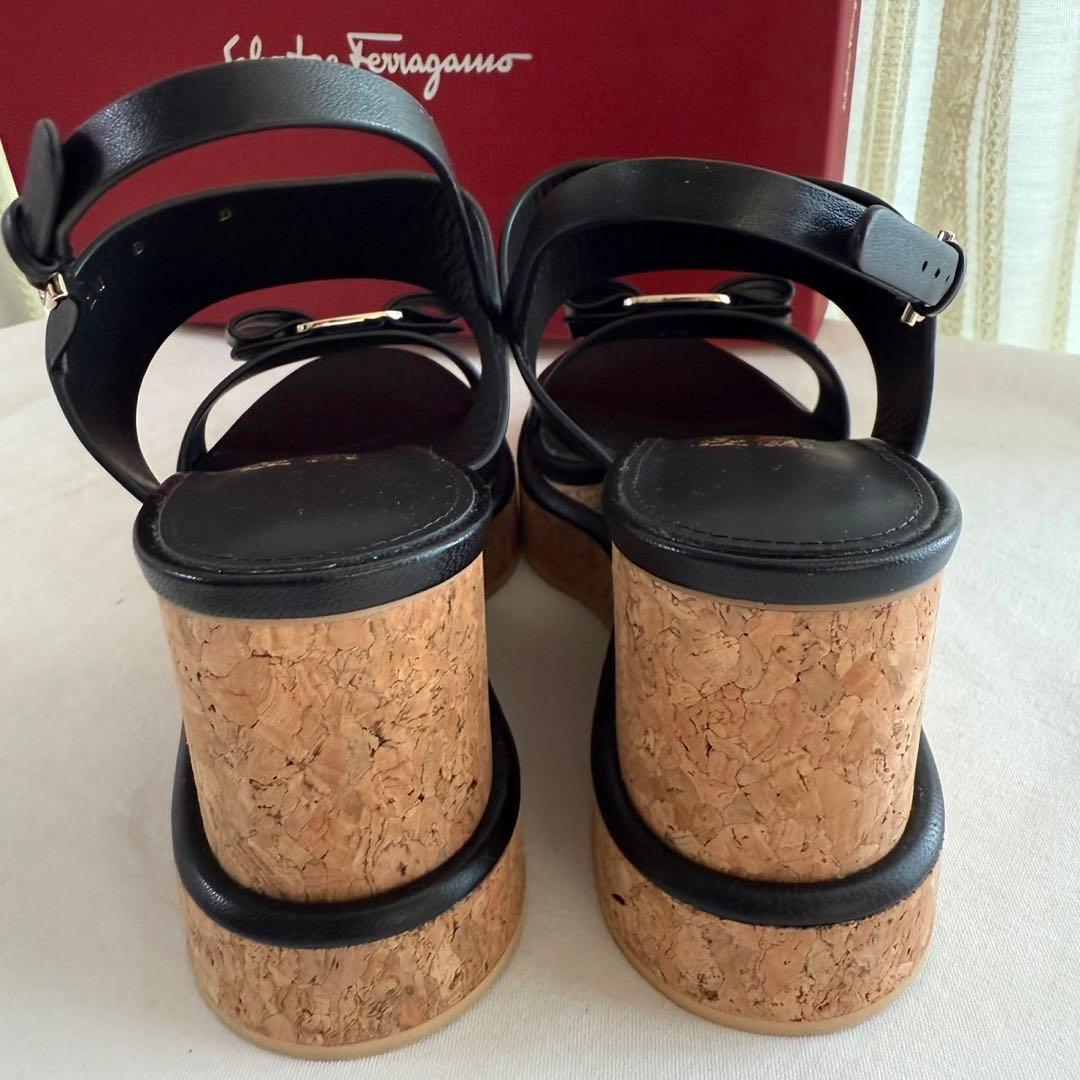 新品未使用 フェラガモ ウェッジ サンダル リボン 8 新品未使用 フェラガモ ウェッジ サンダル リボン 8