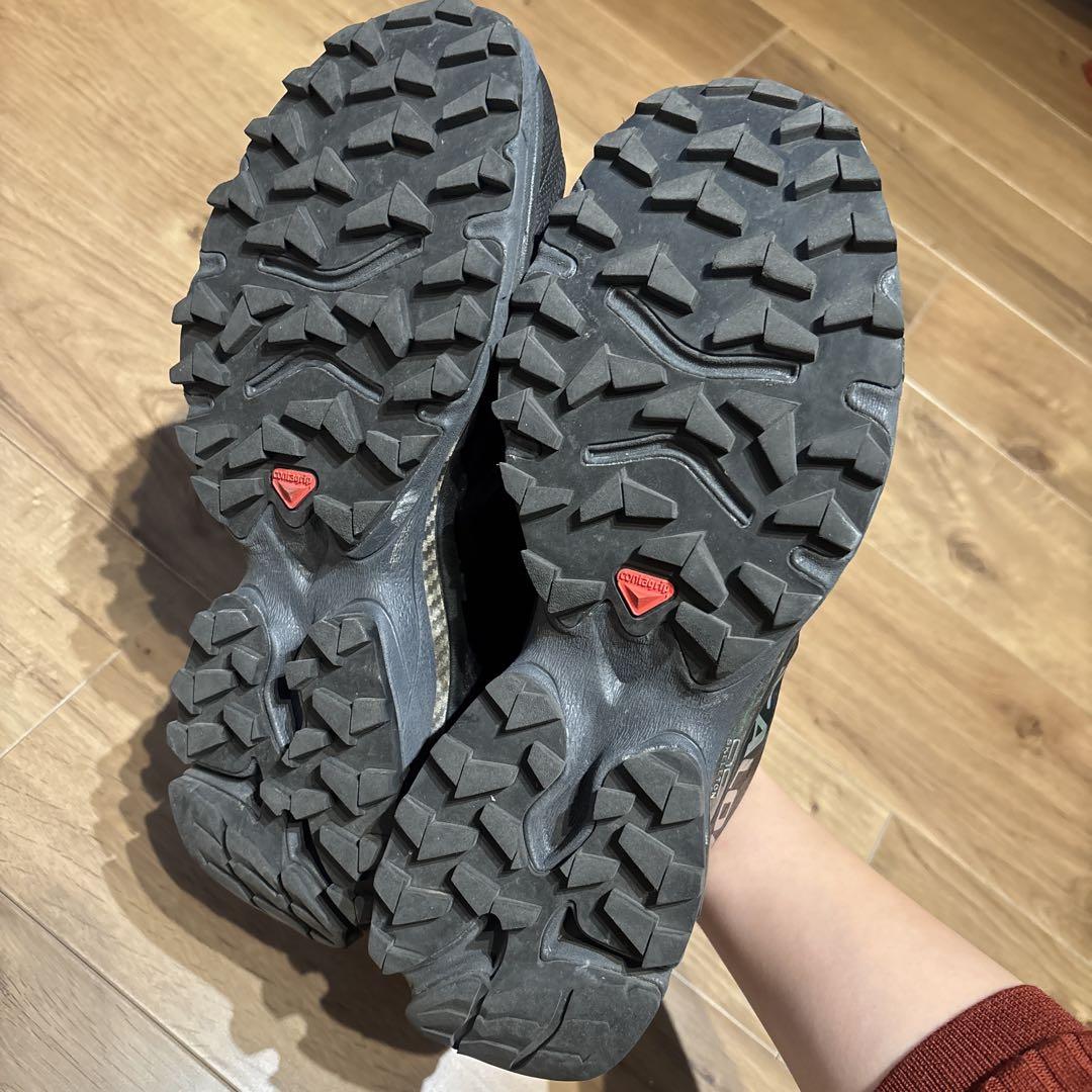 SALOMONメンズスニーカー26.5センチ