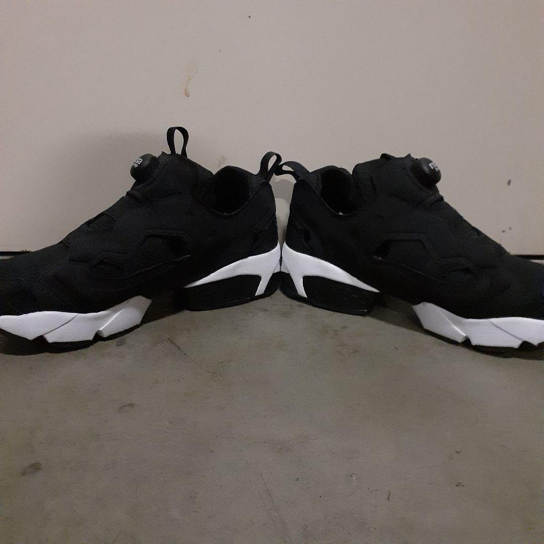 人気超激得 Reebok スニーカー 黒 24.5cm 7LINQ-m34581155723 リーボック ポンプフューリー 新品