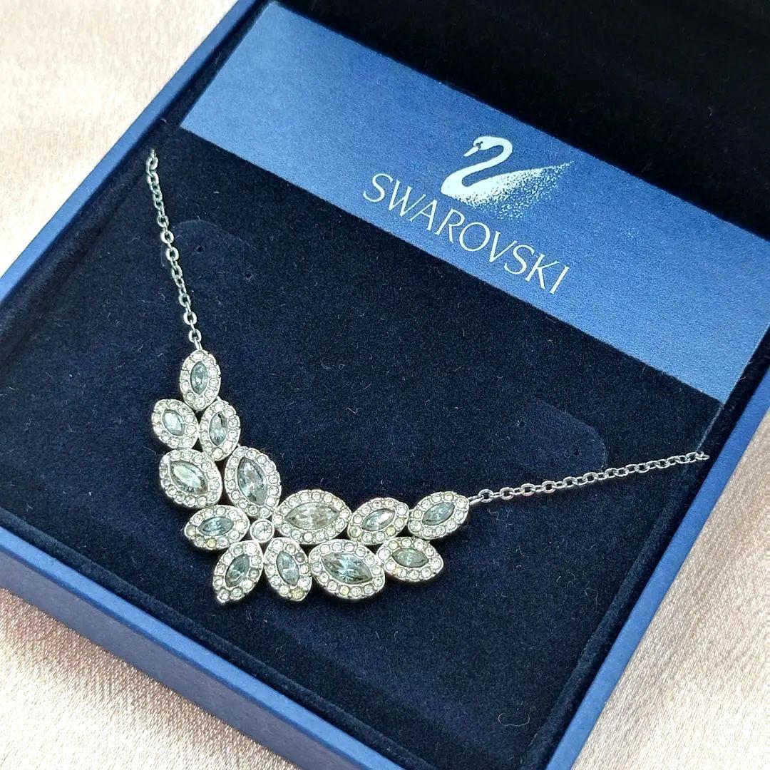 SWAROVSKI　スワロフスキー　ネックレス　Baron　バロン　リーフ　箱付