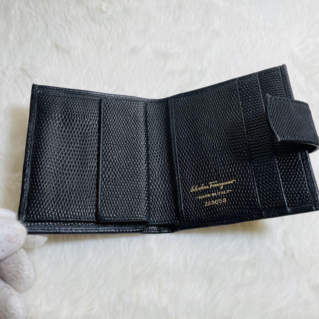 新品未使用Salvatore Ferragamo 財布 二つ折り リザードヴァラ