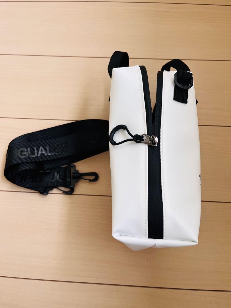 1PIU1UGUALE3  カートバッグ 超美品！