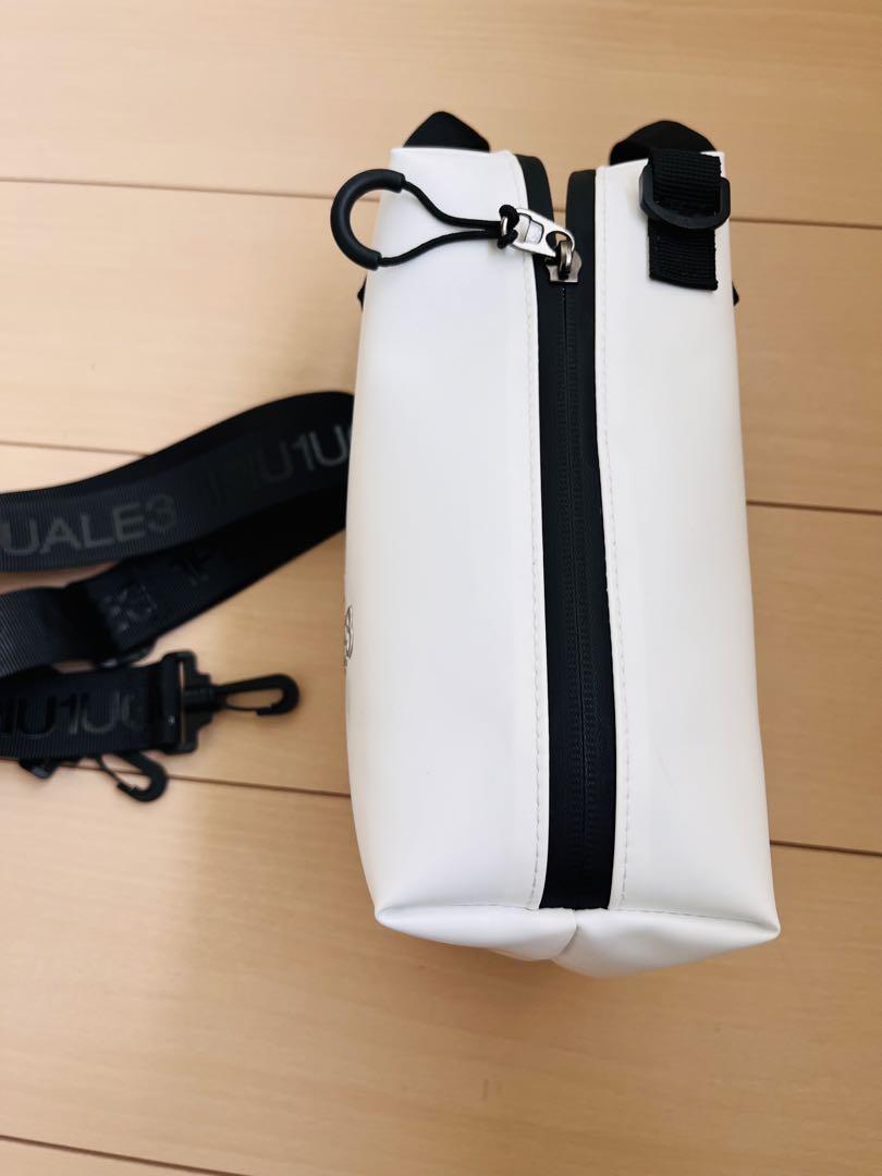1PIU1UGUALE3  カートバッグ 超美品！