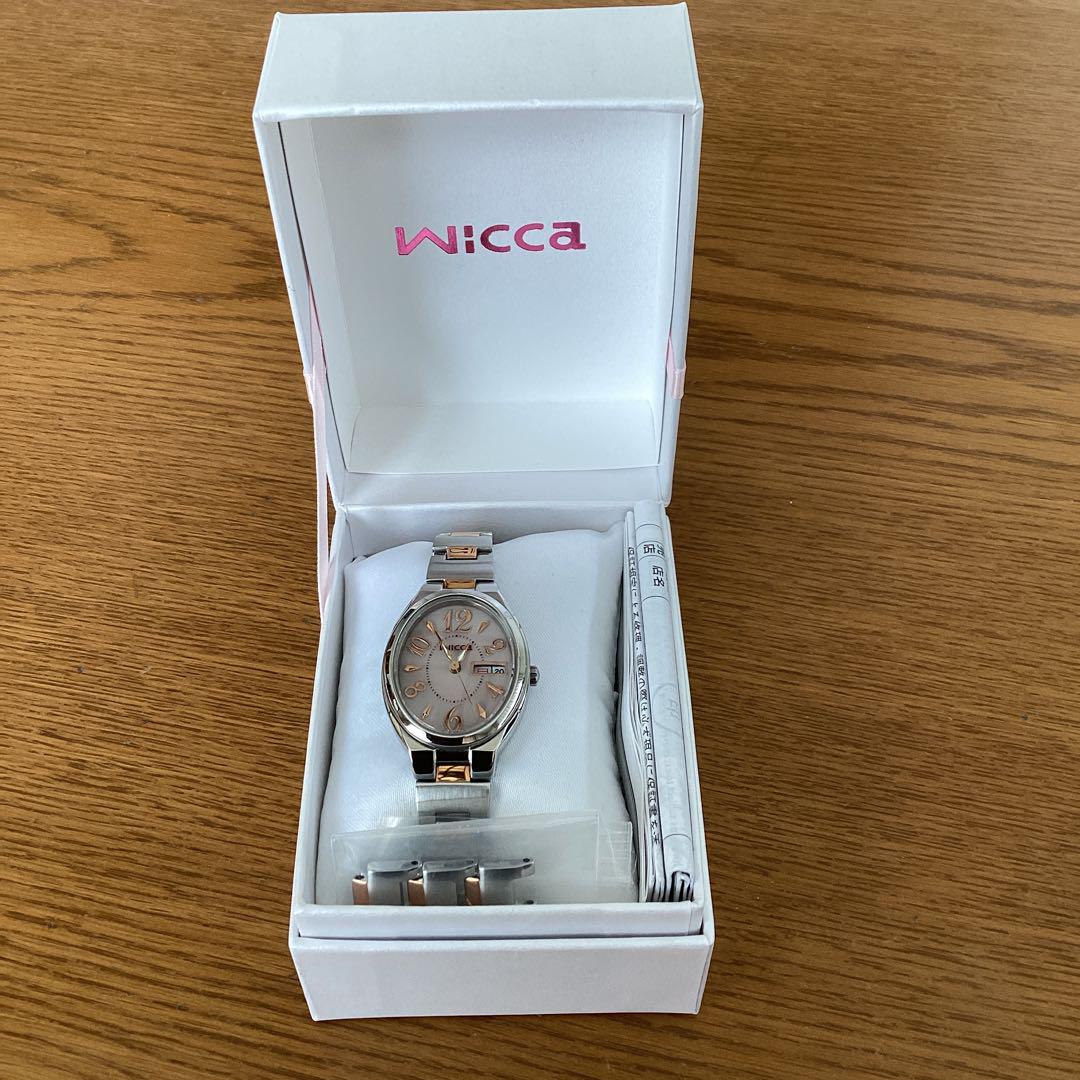 シチズンwicca レディース腕時計　ウィッカ　ピンク ソーラーテックSS