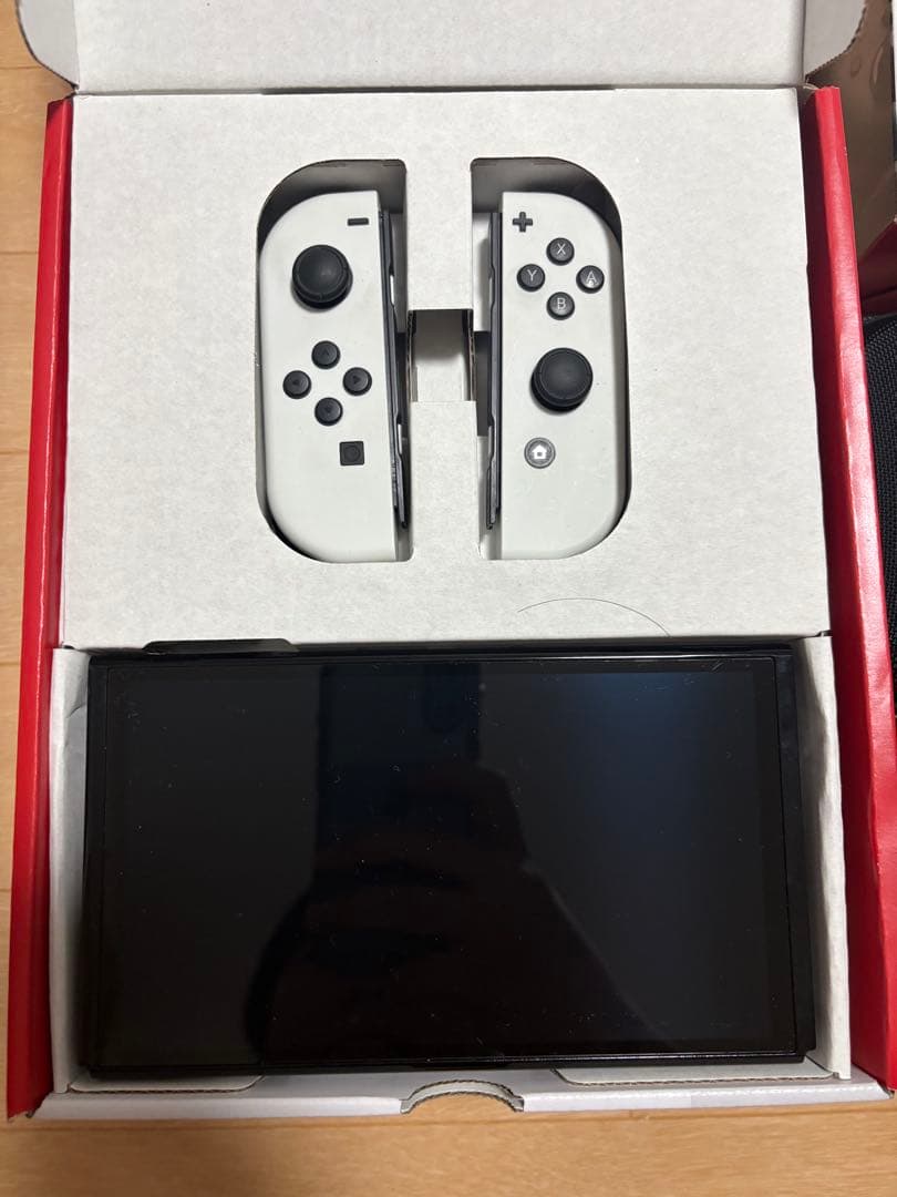 任天堂スイッチ 有機ELモデル 本体+プロコン