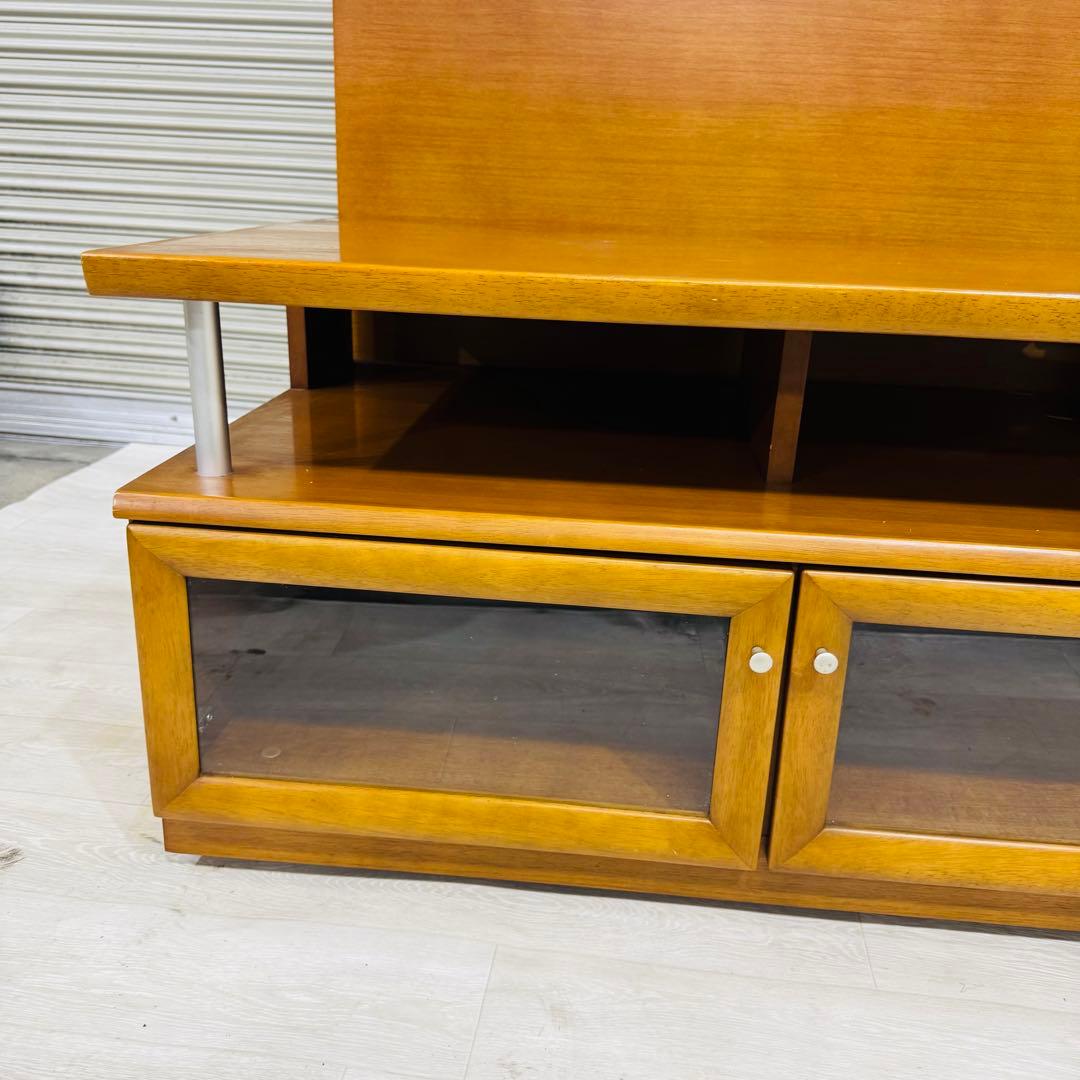 カリモク Direttore