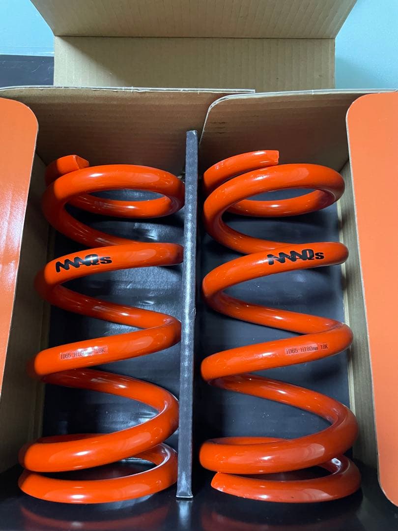MAQs サスペンションスプリング ID65 H180mm 18k
