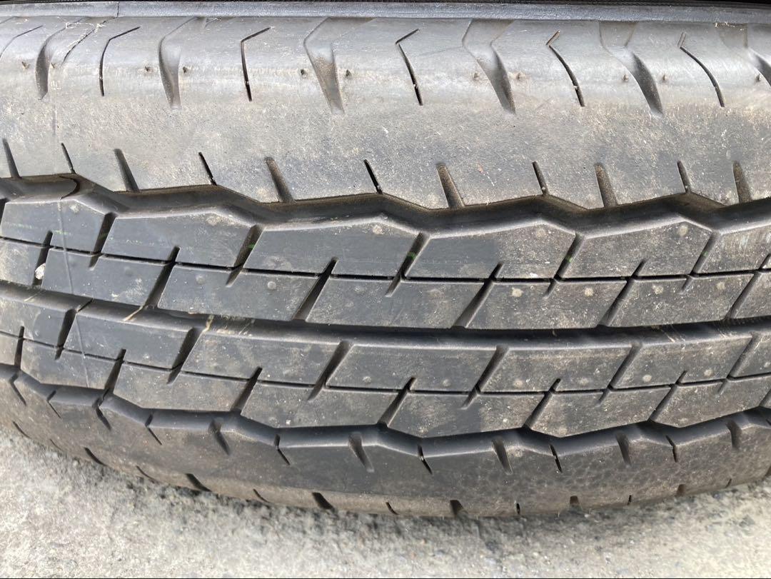 新車剥がし　DUNLOP 195/80R15 19年製　【シャ-54 ②】