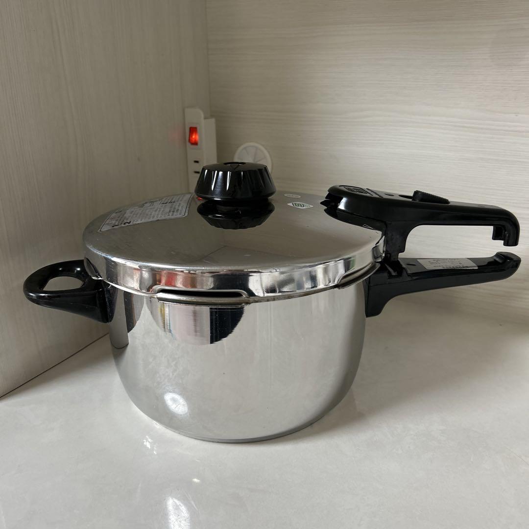 フィスラー圧力鍋4.5 L 美品