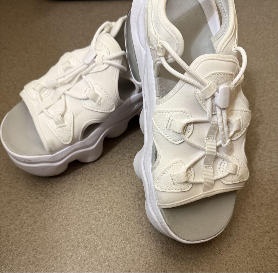 ☆レア☆ナイキ☆NIKE☆エアマックス☆ココ☆サンダル23cm☆オールホワイト
