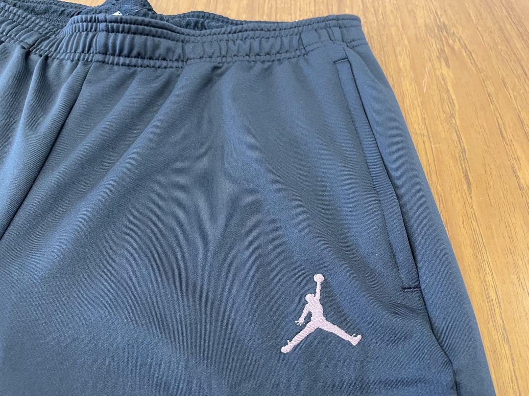 正規品新品未使用】psgパリサンジェルマンjordanジョーダンストライクパンツ