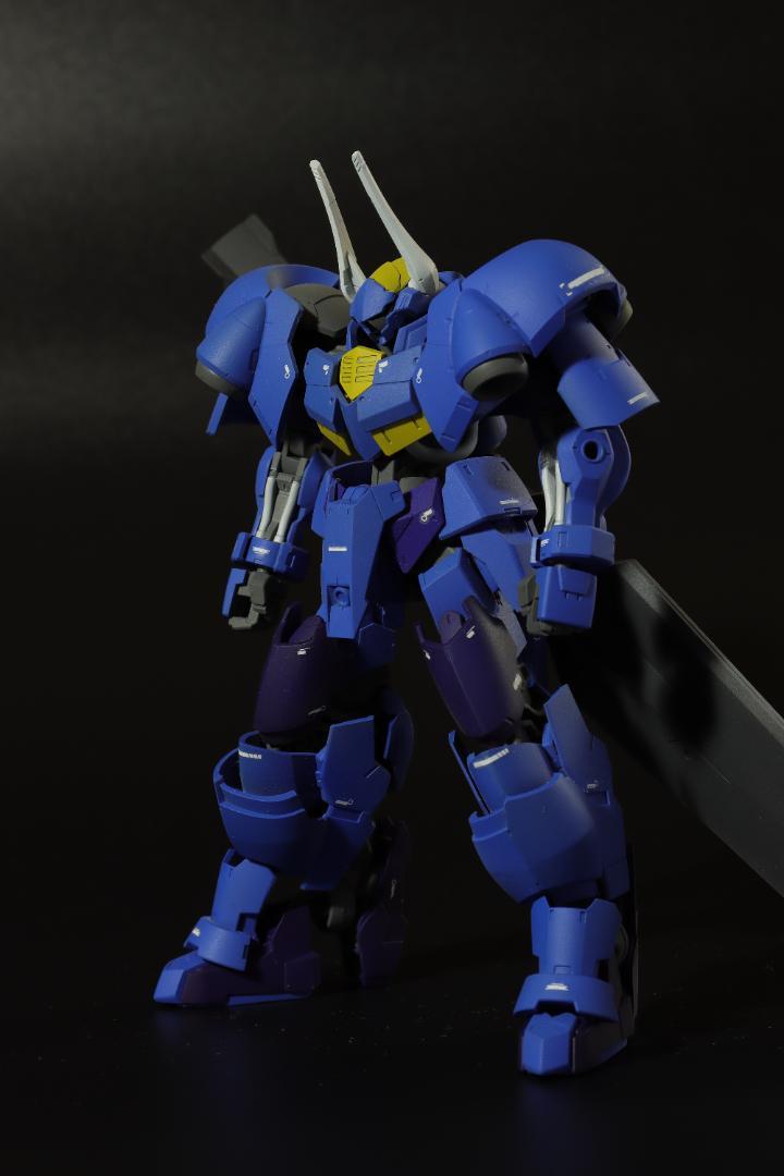 HG 1/144 ヘルムヴィーゲ・リンカー 改造全塗装完成品