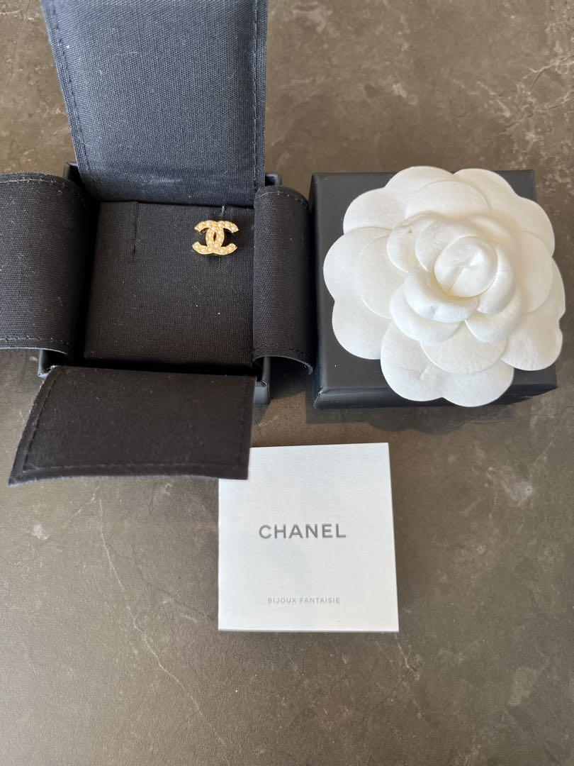 CHANEL ロゴデザイン ピアス片耳