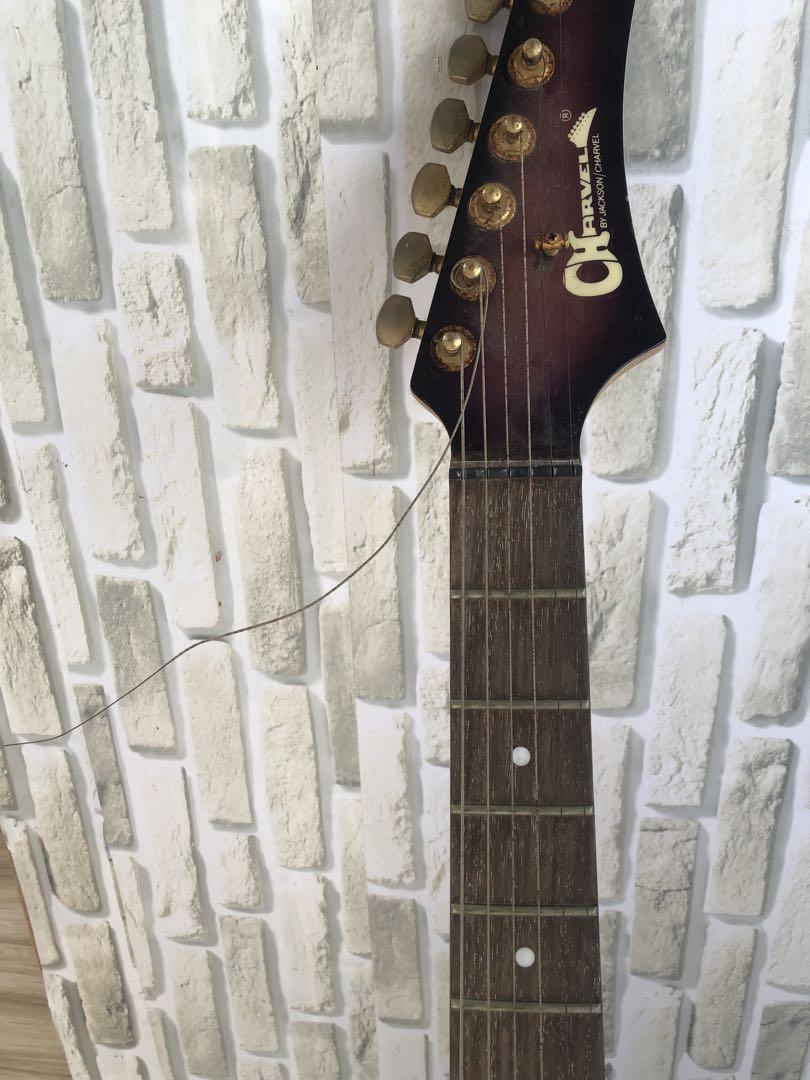 CHARVEL エレキギター　(A113)