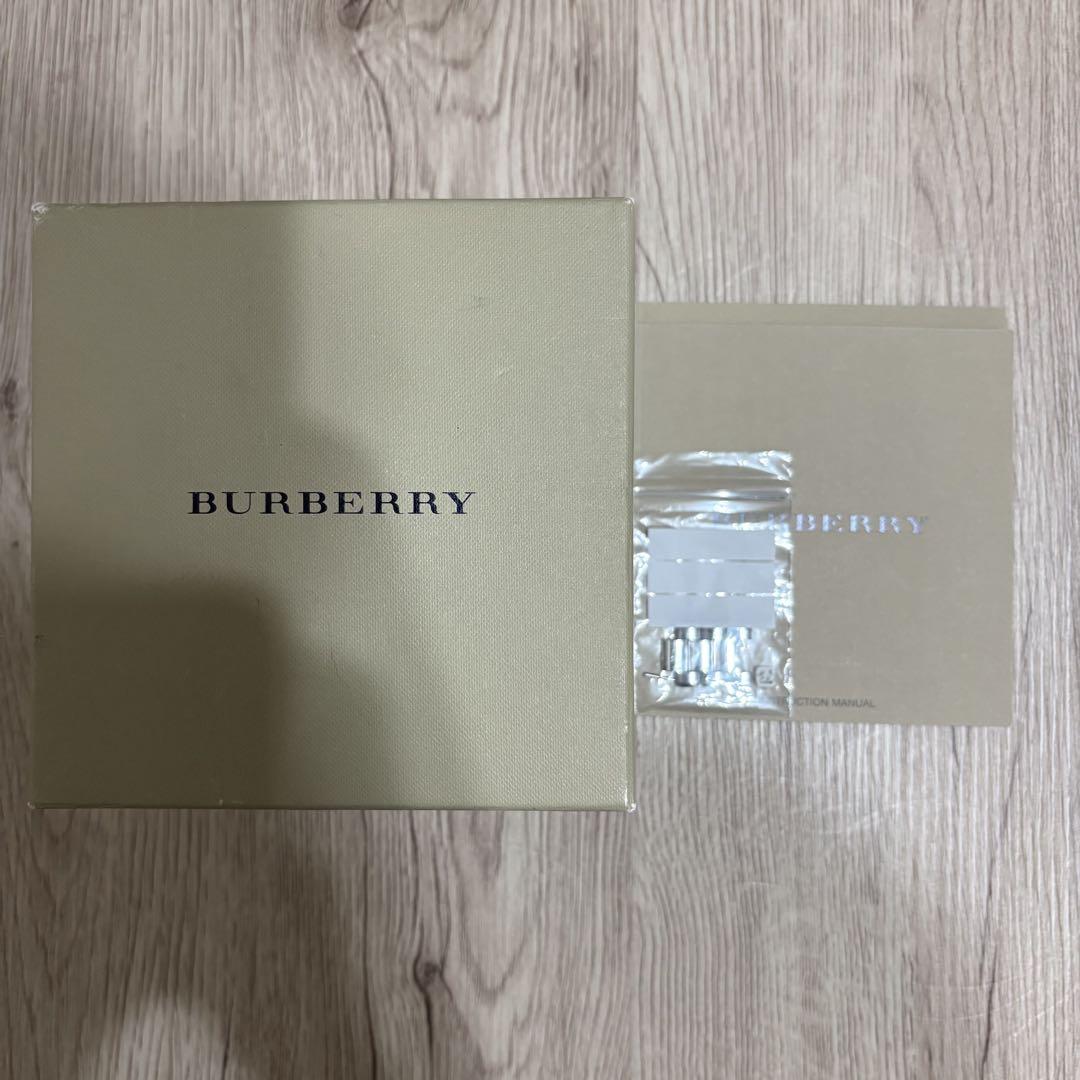 Burberry レクタンギュラ型(長方形)腕時計 シルバー