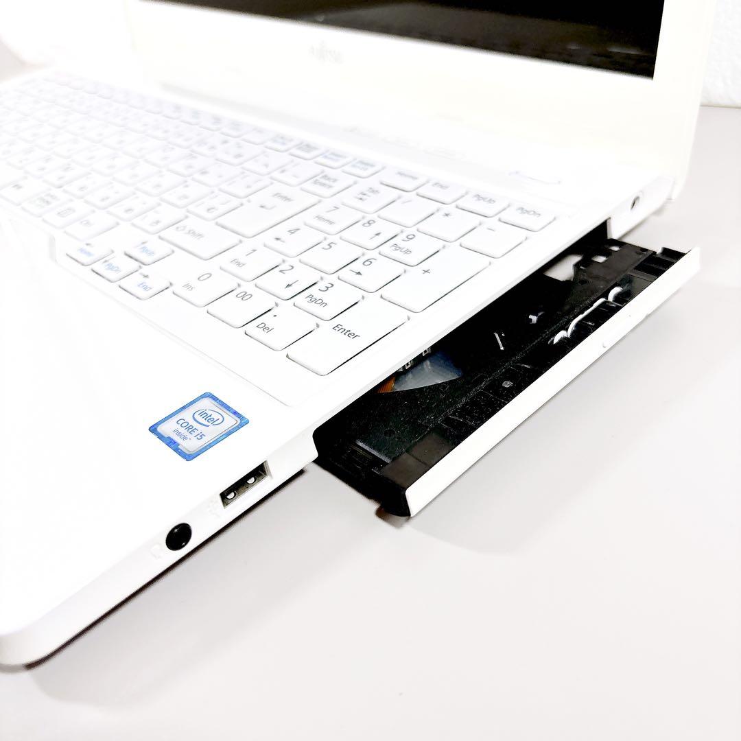 快適SSD Core i5✨カメラ付き メモリ８GB 白 ノートパソコン✨富士通