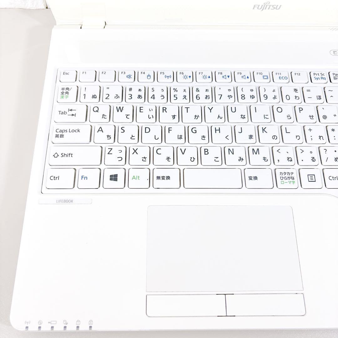 快適SSD Core i5✨カメラ付き メモリ８GB 白 ノートパソコン✨富士通