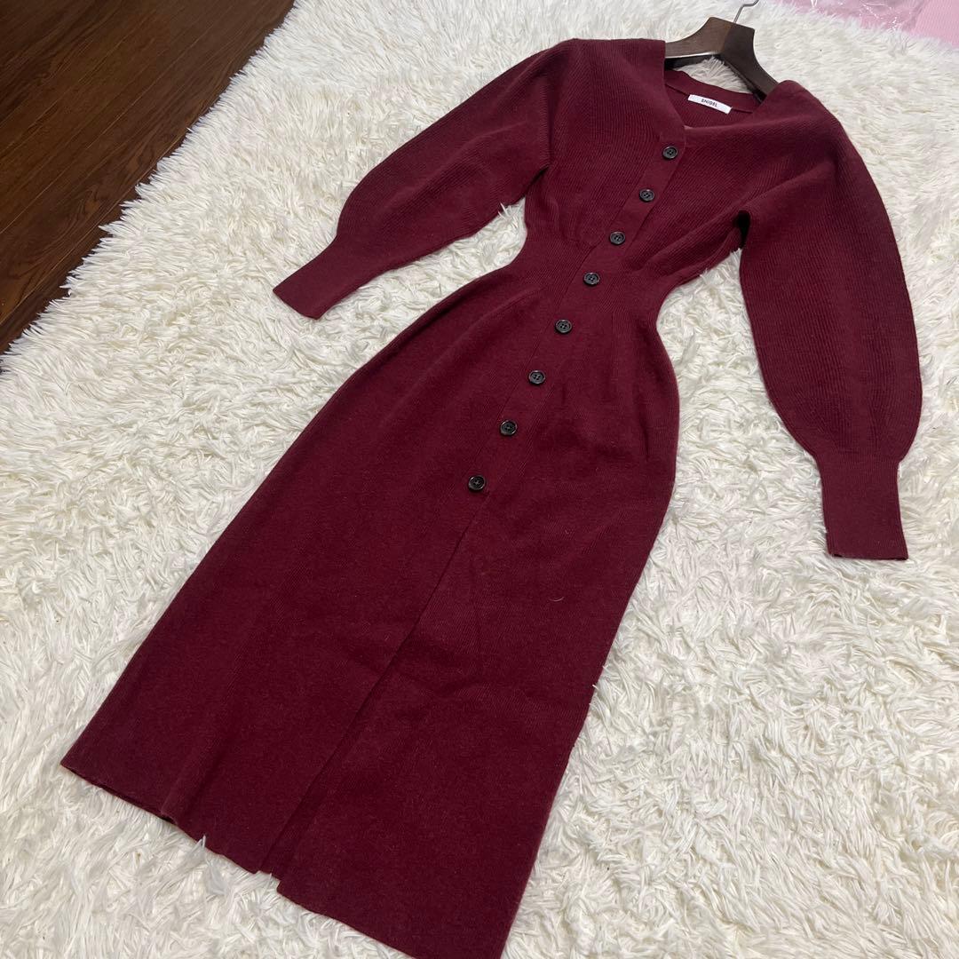 【12/20〜26SALE】 SNIDEL フロントボタンニットワンピース 赤