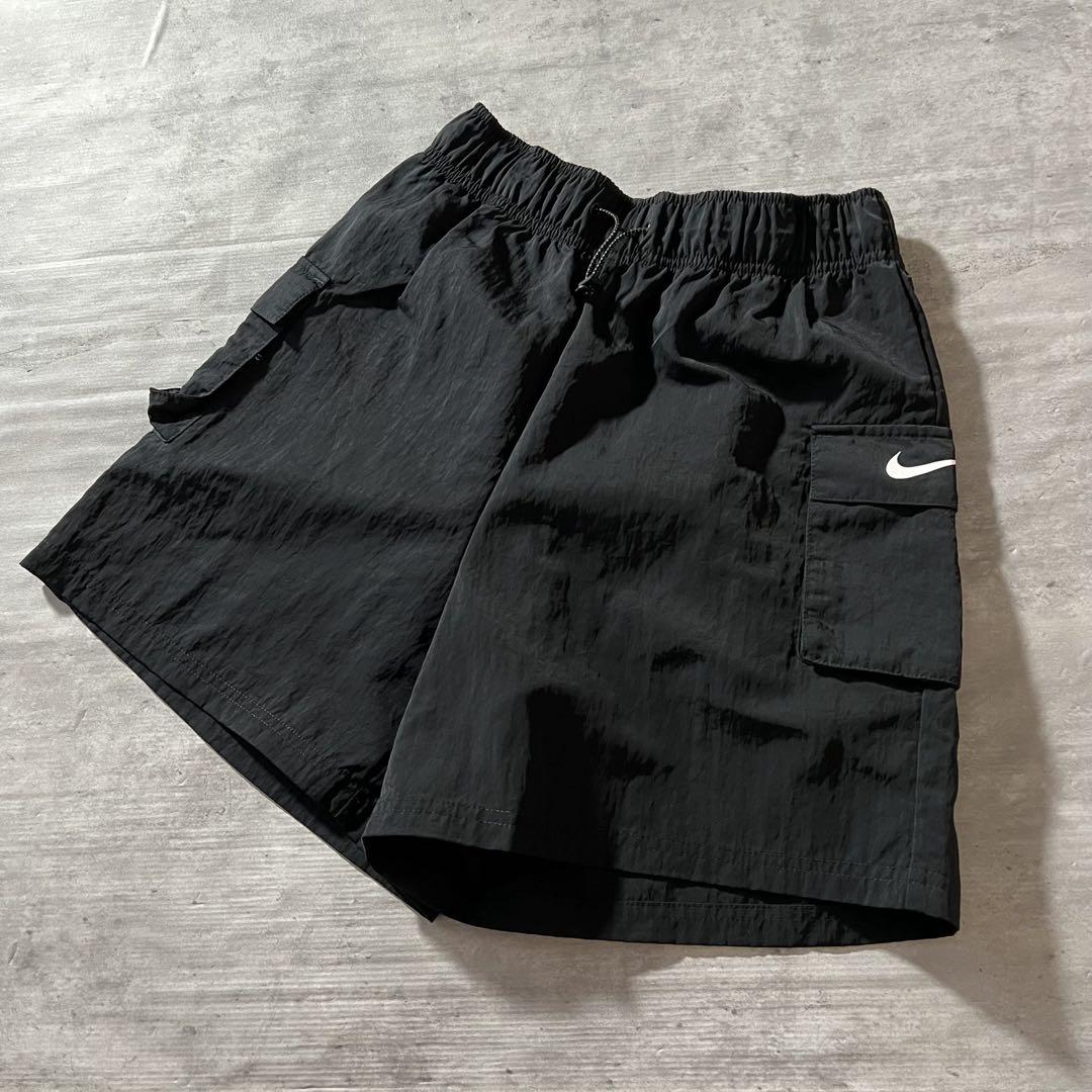 【ショートナイロン、スウッシュ】NIKEハーフパンツ古着ストリートユニセックス黒