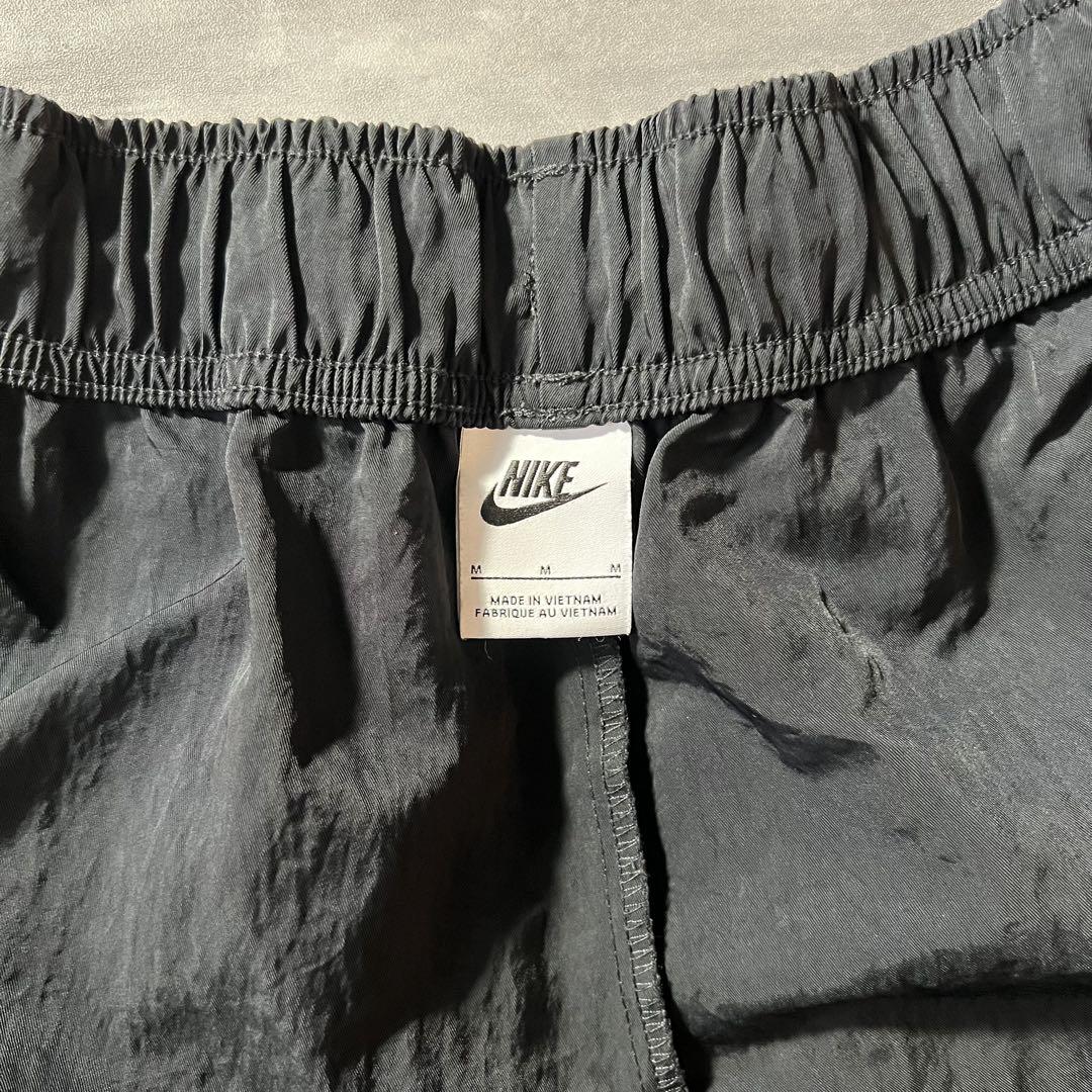 【ショートナイロン、スウッシュ】NIKEハーフパンツ古着ストリートユニセックス黒